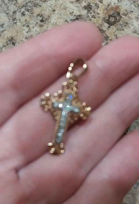 Золота підвіска,хрестик.