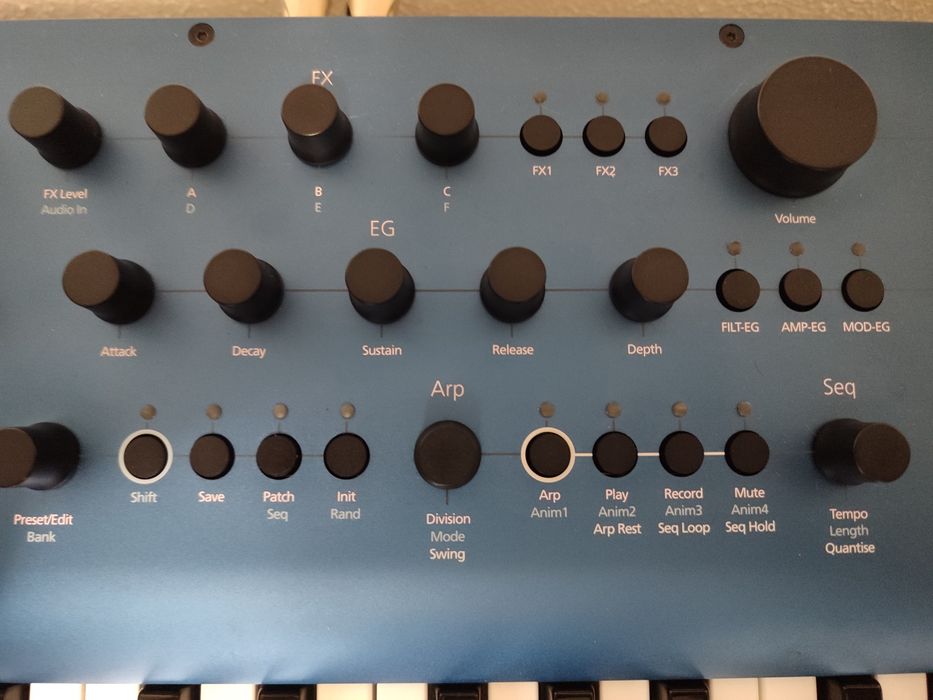 Modal cobalt 8x analógico virtual