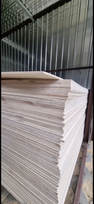 Sklejka WD brzozowa 2500x1250x4 CENA BRUTTO