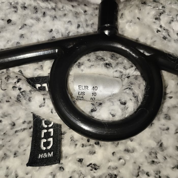 Śliczny płaszczyk H&M