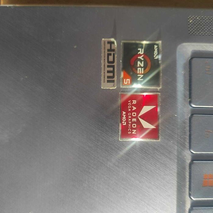 ASUS ZenBook 14 UM431D