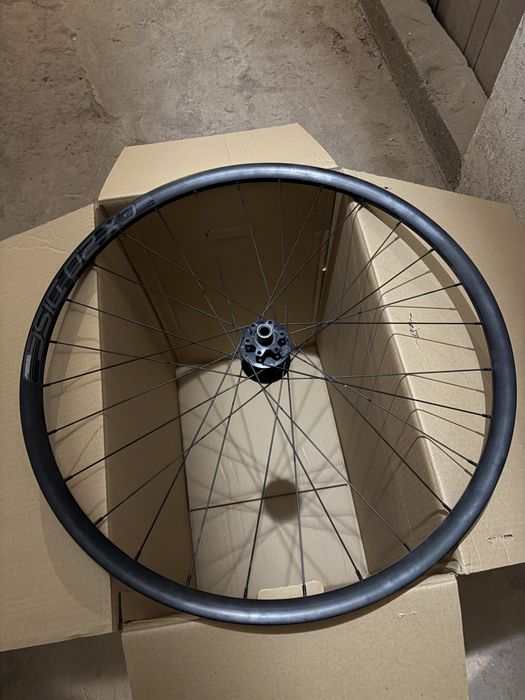 Koła rowerowe 700C 4szt. + tarcze hamulcowe | gravel | szosa