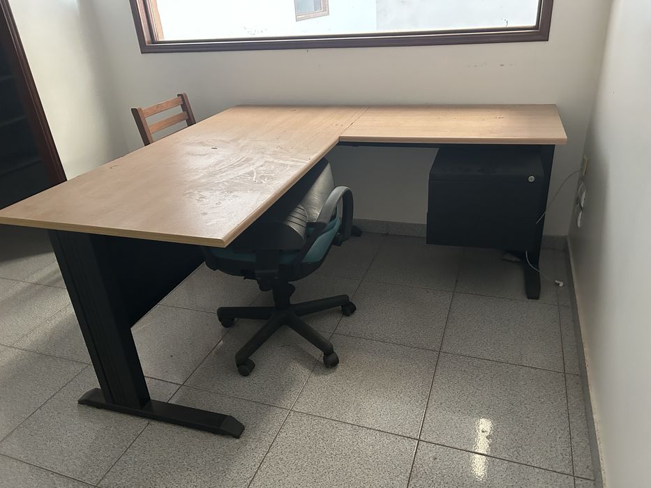 Material escritorio usado nas em bias condicoes