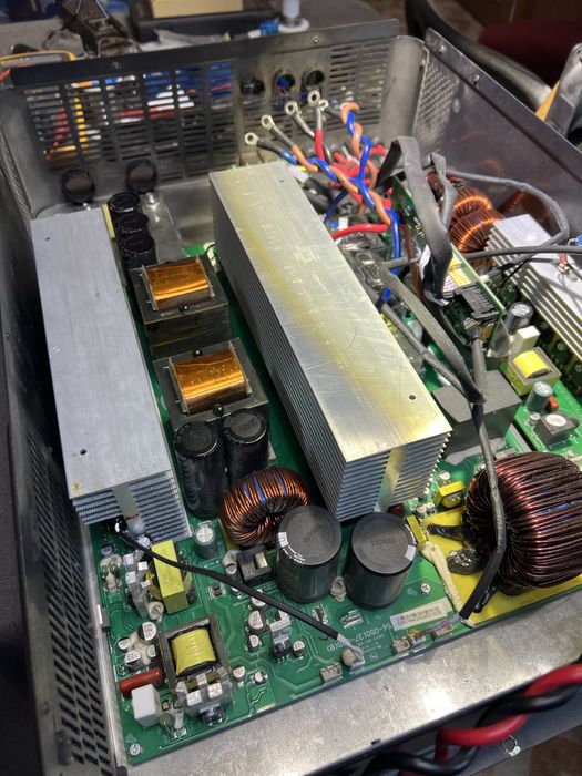 Ремонт гибридных инверторов в Одессе