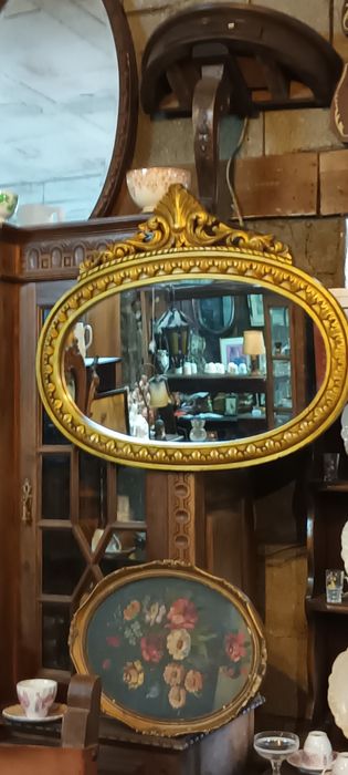 Espelho Dourado Antigo em Madeira