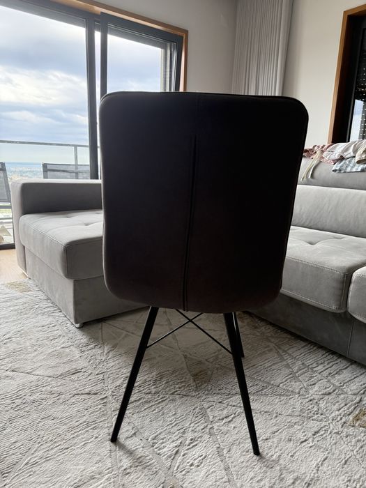 4 Cadeiras de mesa/sala de jantar