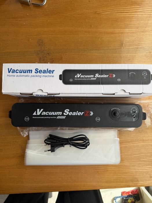 Вакууматор  Vacuum Sealer, побутовий вакуумний пакувальник
