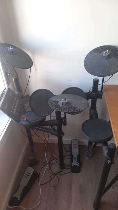 Bateria Yamaha digital DTX402K