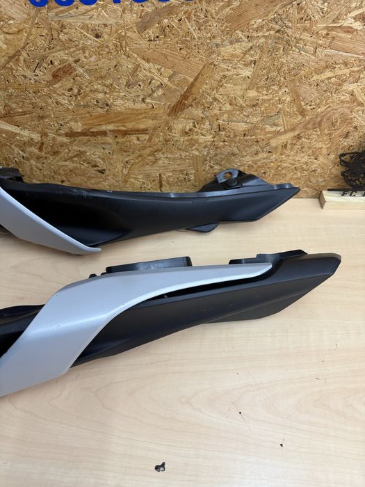 Carenagens Laterais Traseiras MT 09 Yamaha