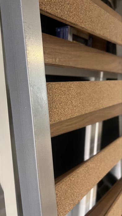 Estrado de solteiro como novo