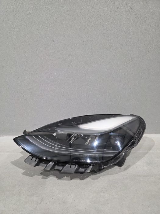 Farol Tesla Model 3/ Model Y
