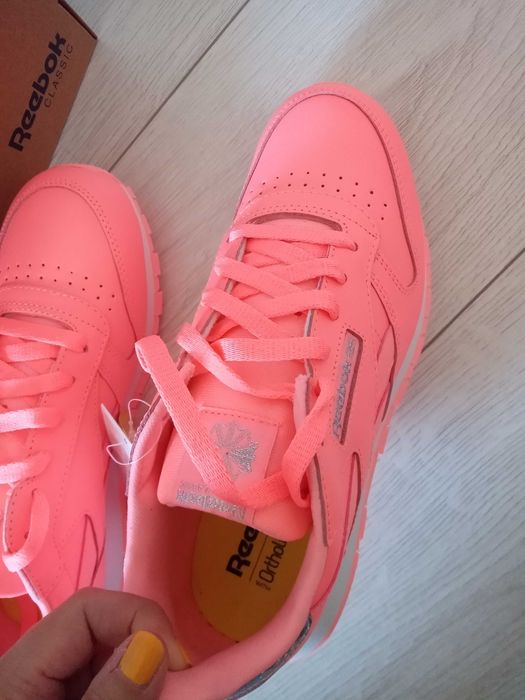 Reebok buty damskie nowe, neonowy kolor