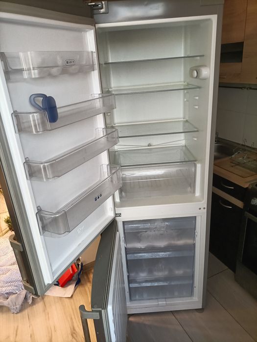 Pojemna lodówka z zamrażarką Whirlpool | 190 cm | Srebrna (Inox)