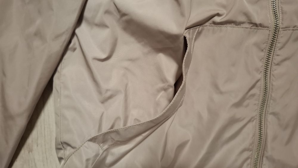 Cienka, beżowa parka Reserved r 38