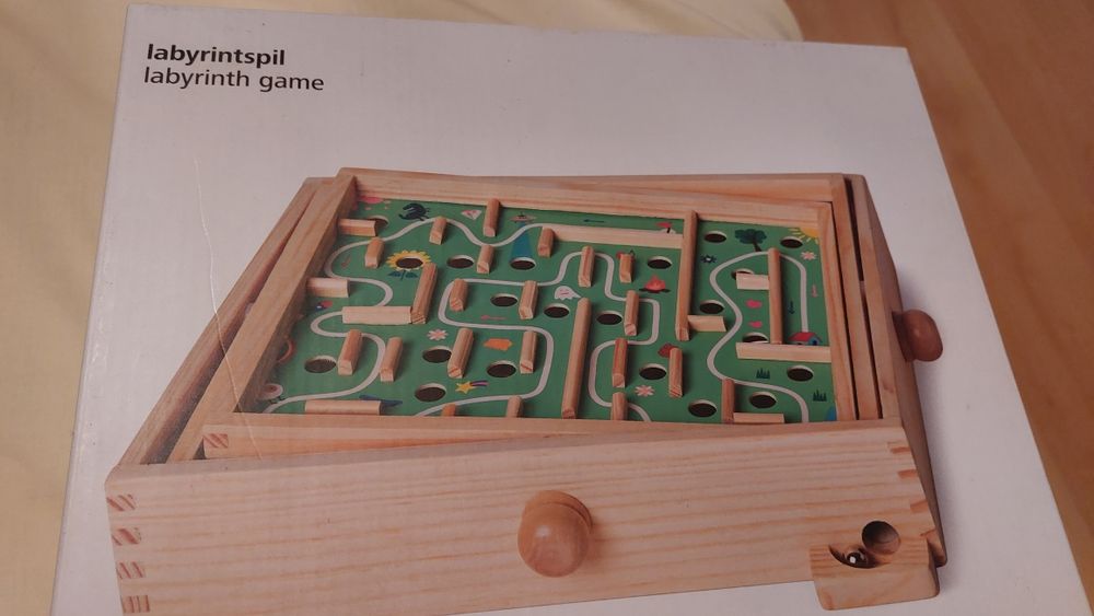 Jogo labirinto, com caixa esta como novo.