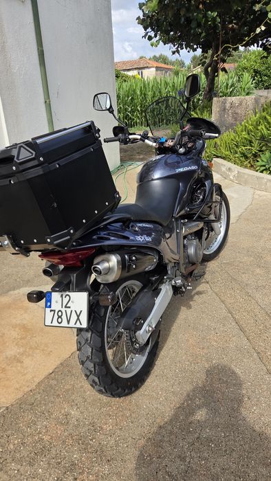 Aprilia Pegaso 650