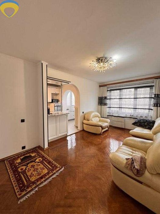 Продається 5-кімнатна квартира для великої родини, 98 м² на Таїрова, вул. Ільфа та Петрова