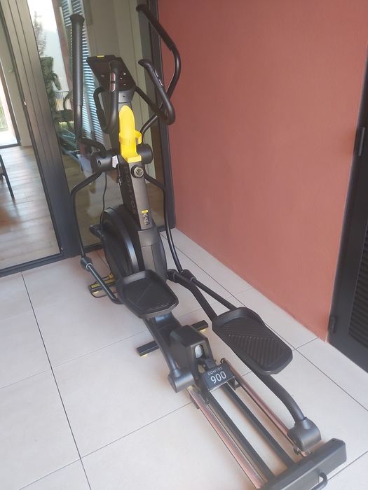 Bicicleta elíptica como nova