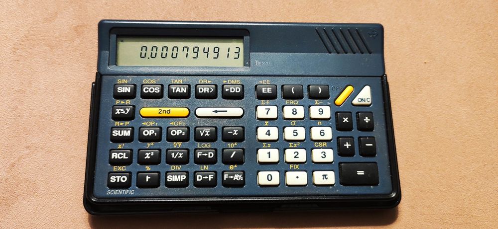 Calculadora Científica Texas Instruments Galaxy 40