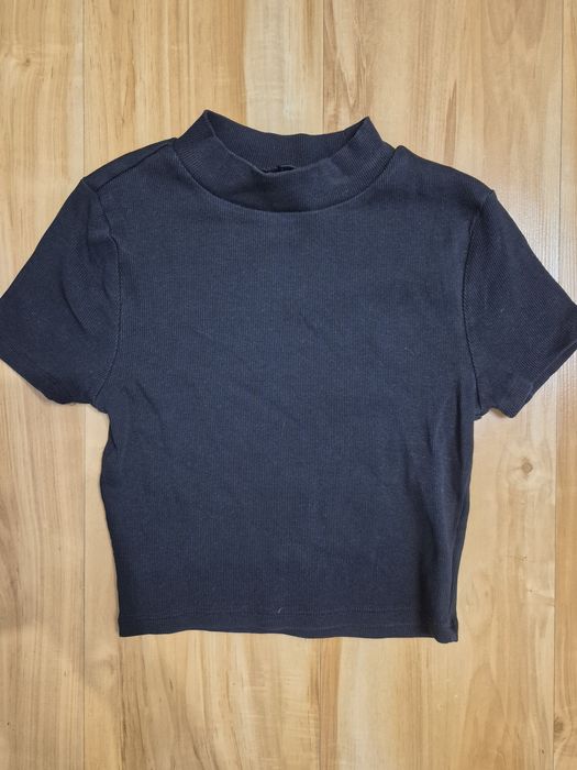 Czarny top, krótka czarna bluzka New Look