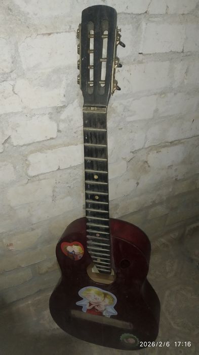 Гитара семиструнная