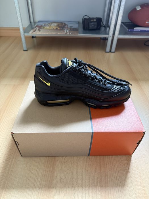 Corteiz Honey Blacks