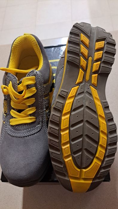 Ténis calçado protecção EPI NOVOS nunca usados Tam 36