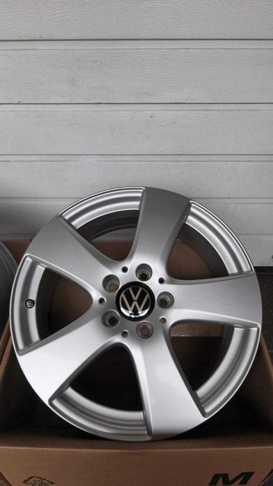 Felgi aluminiowe 17" Vw Audi Skoda Seat 5x112 7J ET48,5 (OL799F)