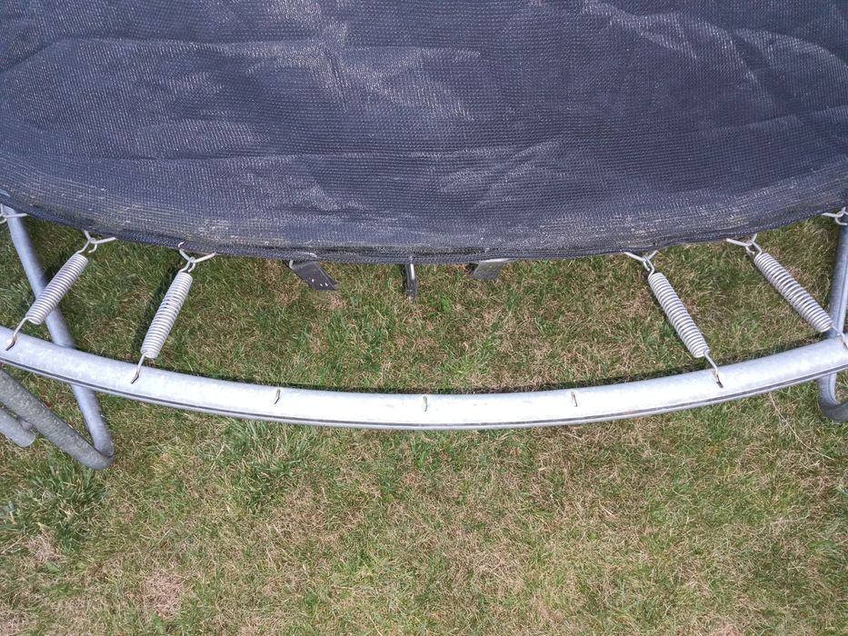 Trampolina ogrodowa