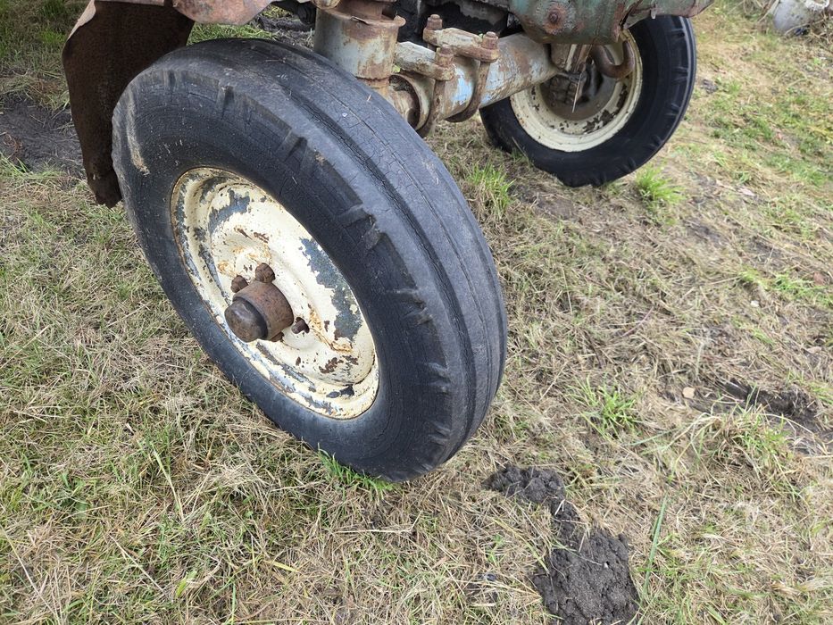 Koła przednie do Ursusa C4011, C355  cena za 2 szt.- koła na powietrzu