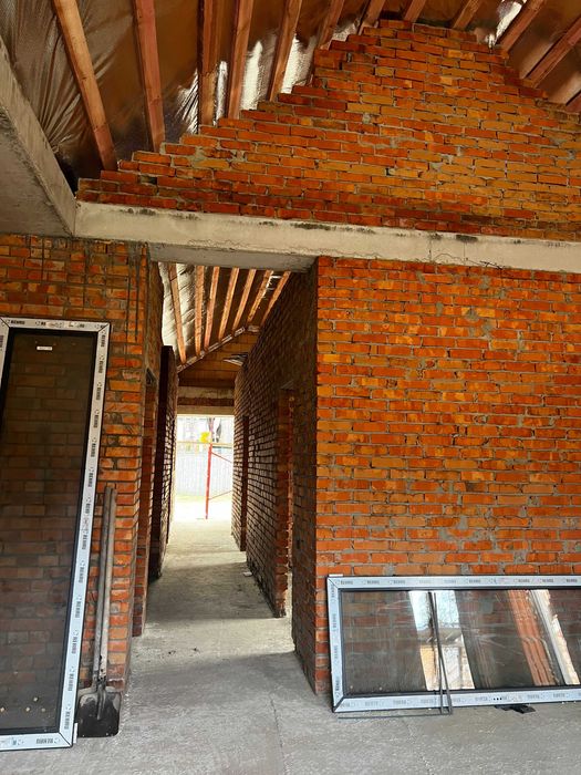 одноповерховий дуплекс в Лісовій Бучі, з газом, через дорогу ліс без %