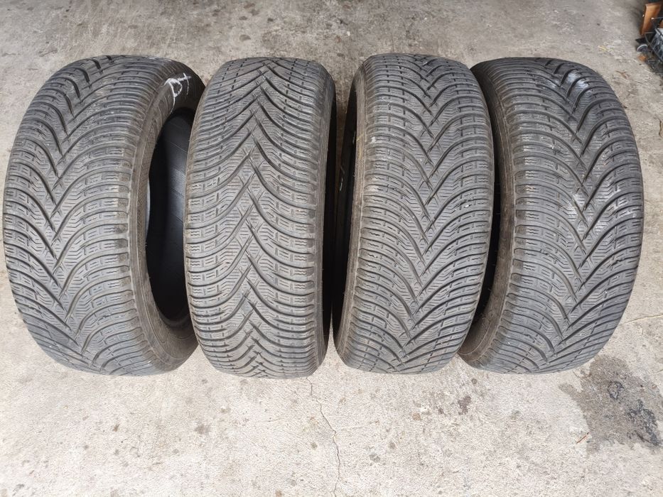 Opony zimowe KLEBER oraz CONTINENTAL letnie. Stan b. dobry.
Indeks: DC2447 (205/55R16 ZOKL 91H KRHP3)