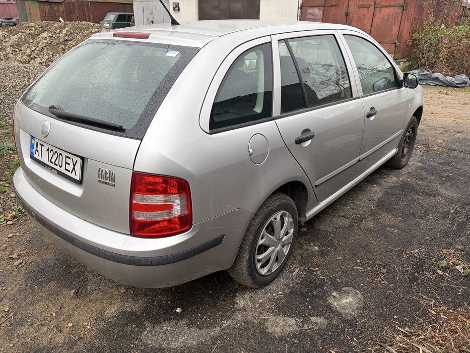 Skoda  fabia 1.2 бензин кондиціонер