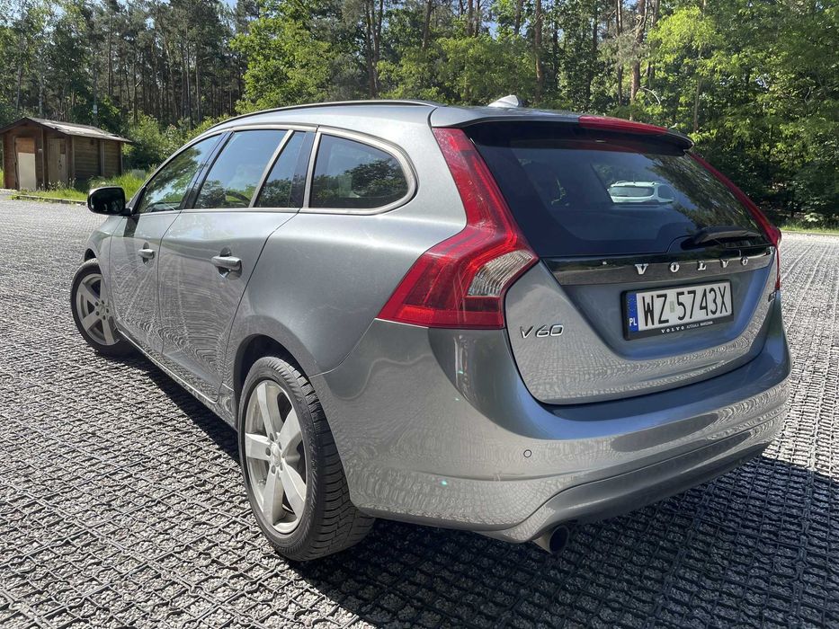 Volvo V60 2.0 D3 automat