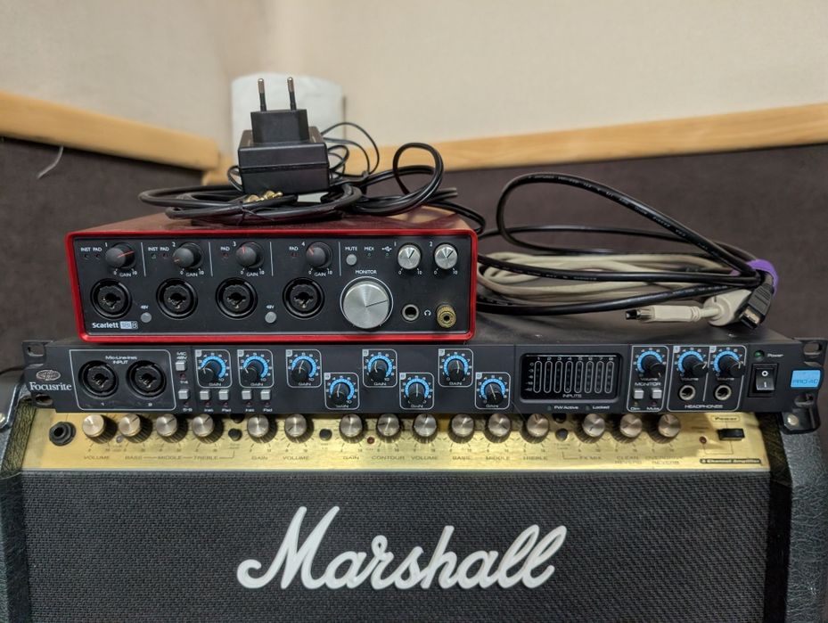 Focusrite safire pro 40 звукова карта