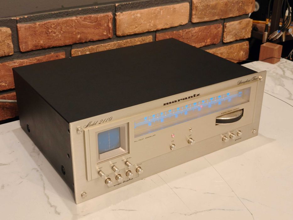 MARANTZ 2110 ! Kultowy tuner ! Stroi , gra / do naprawy