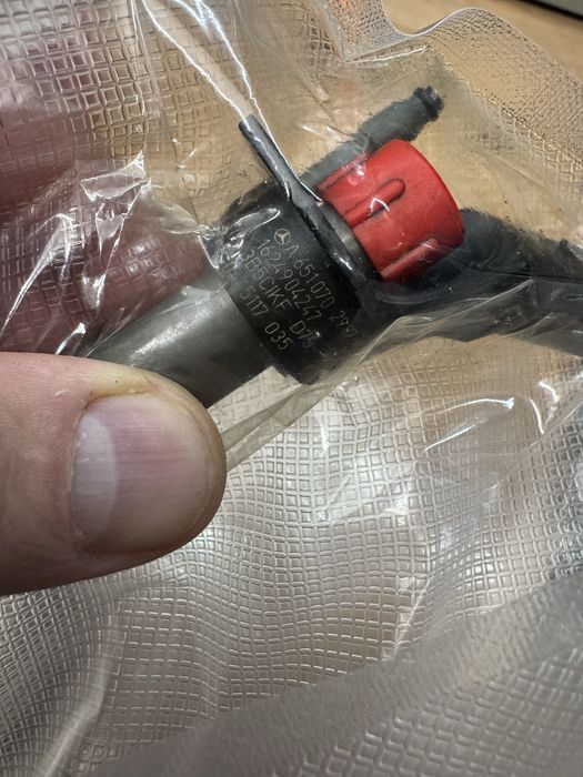 Форсунки   оригинал  Mercedes-Benz   A6510702987 - 3 шт