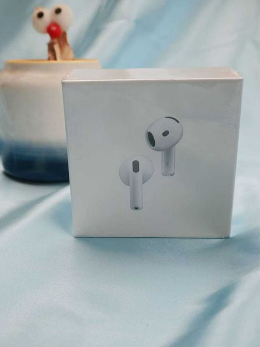 Nowe Apple AirPods 4 z aktywną redukcją szumów