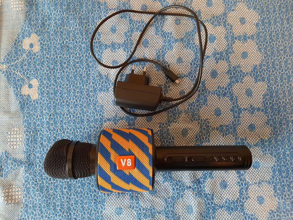 Караоке микрофон V8 беспроводной блютуз микрофон bluetooth
