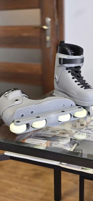 Rolki agresywne Them 909 v4 new szare Medium