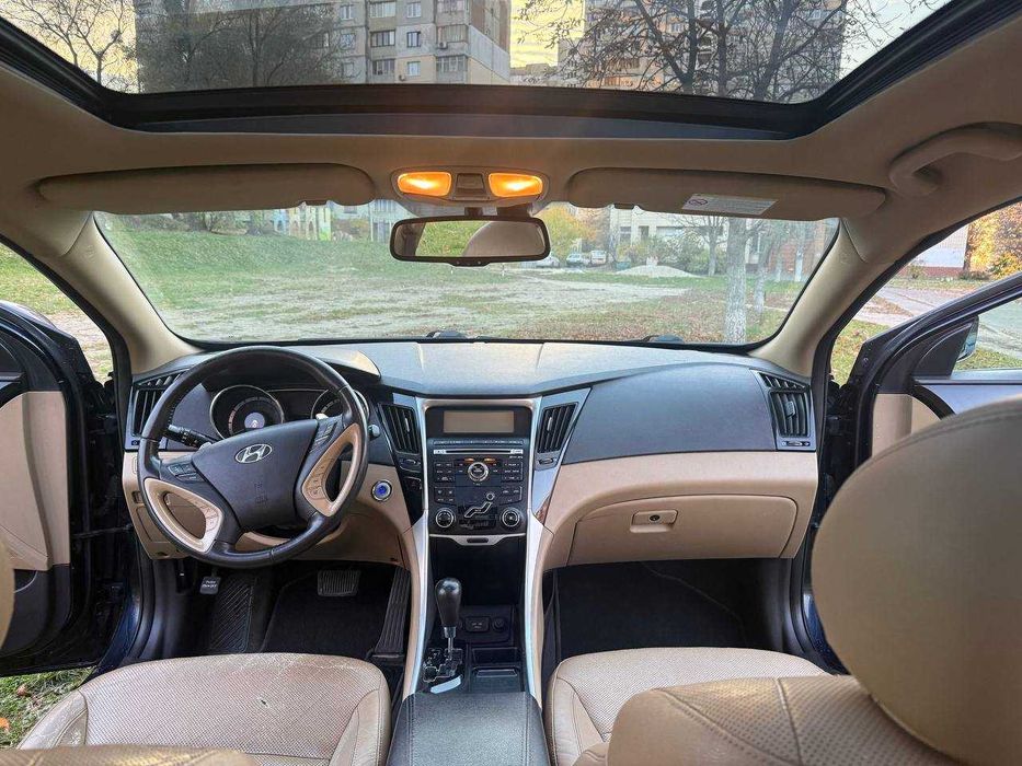 Hyundai Sonata 2010 TOP Panorama