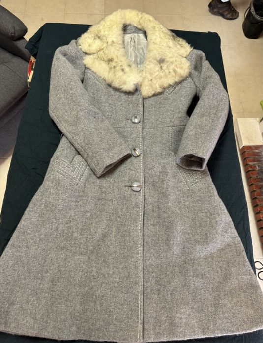 Casaco vintage dos anos 60 em ótimo estado