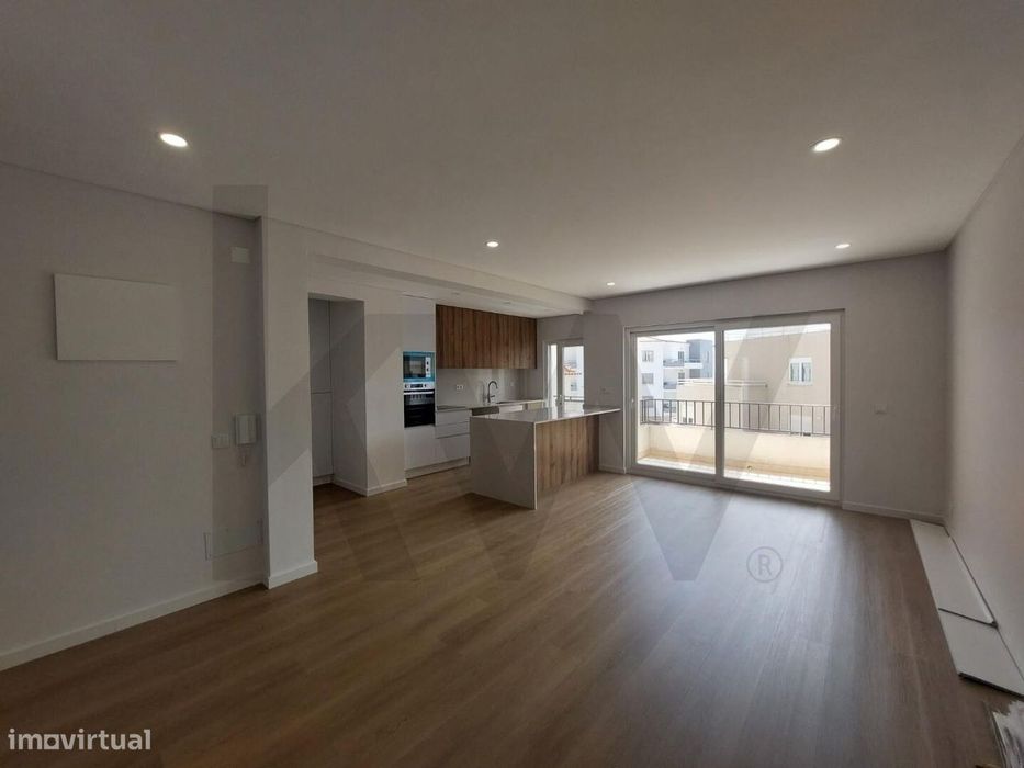 Apartamento T2 Renovado no Centro da Ericeira