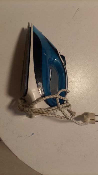 Vendo ferro de engomar