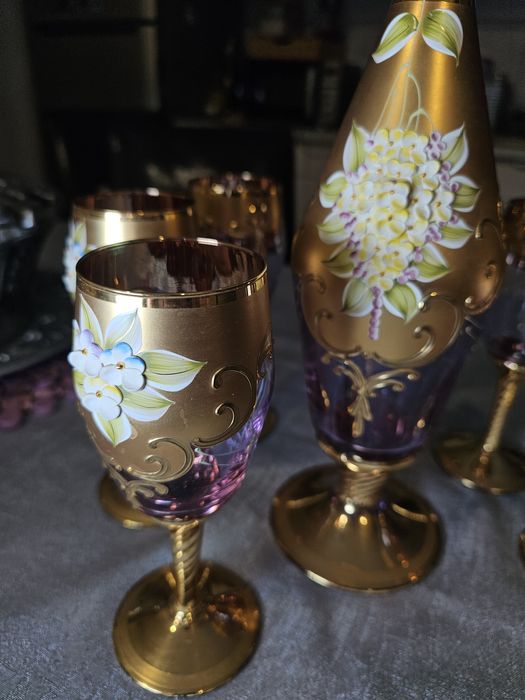 Conjunto de 6 copos e garrafa