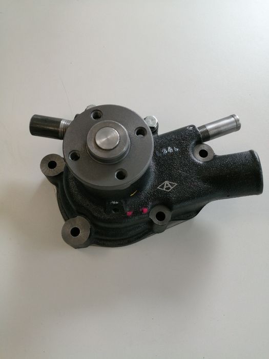Bomba de água Mitsubishi Canter FE110