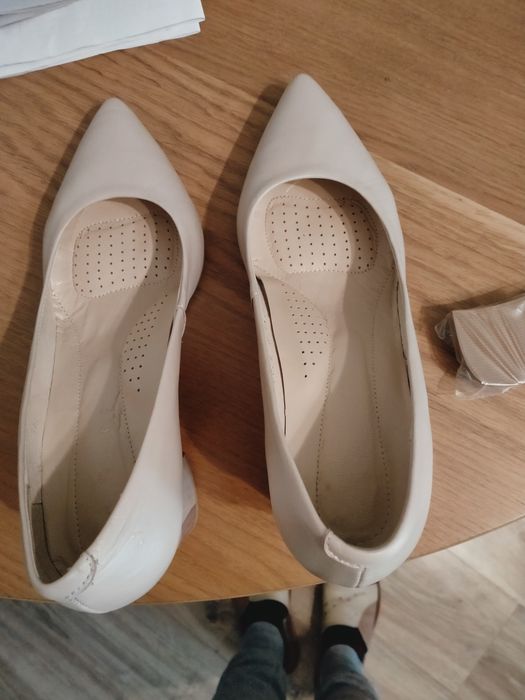 Buty skórzane beż