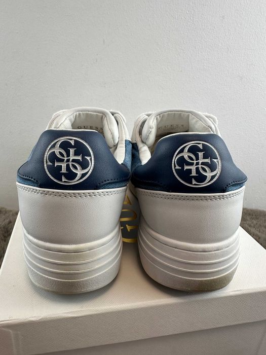 Guess buty damskie sneakersy białe 38