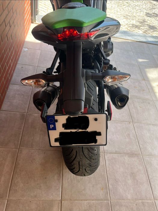 Kawasaki Z1000 R Edition