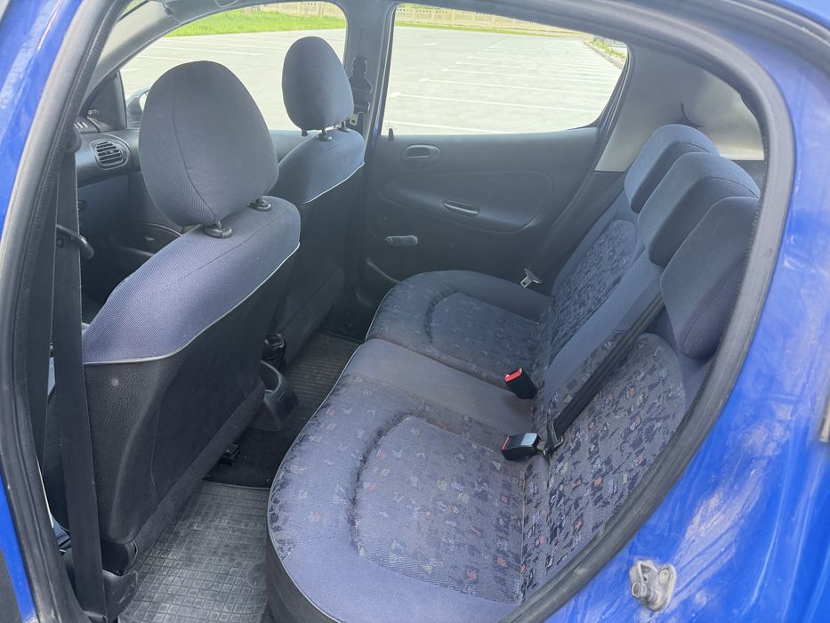 Peugeot 206 1.1 2001r.